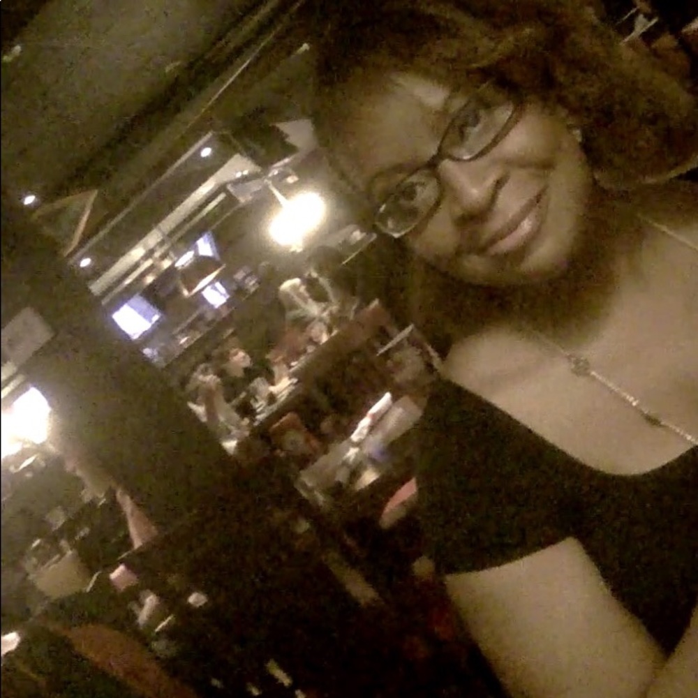 Meet your Posher, Tara